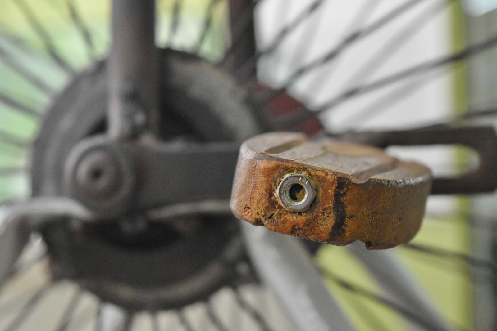 Nikon D5500 sample photo. Antiquity, old, fastener, machine photography