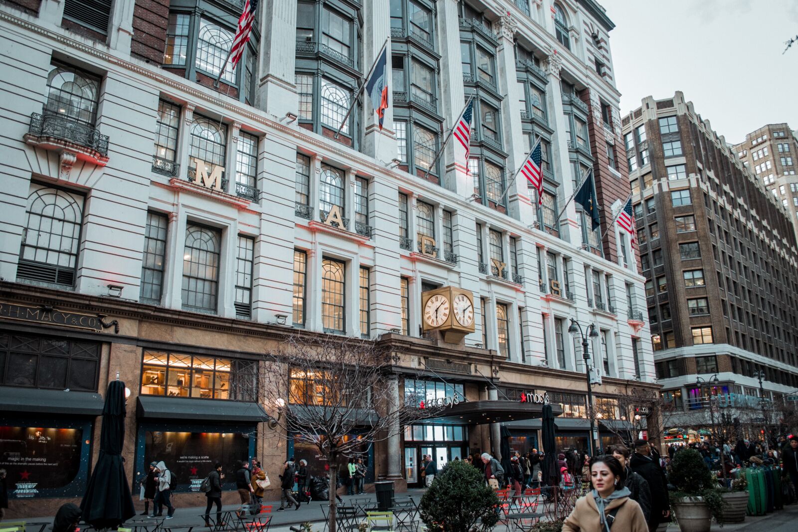 Nikon D3100 sample photo. Macys, new york, new photography