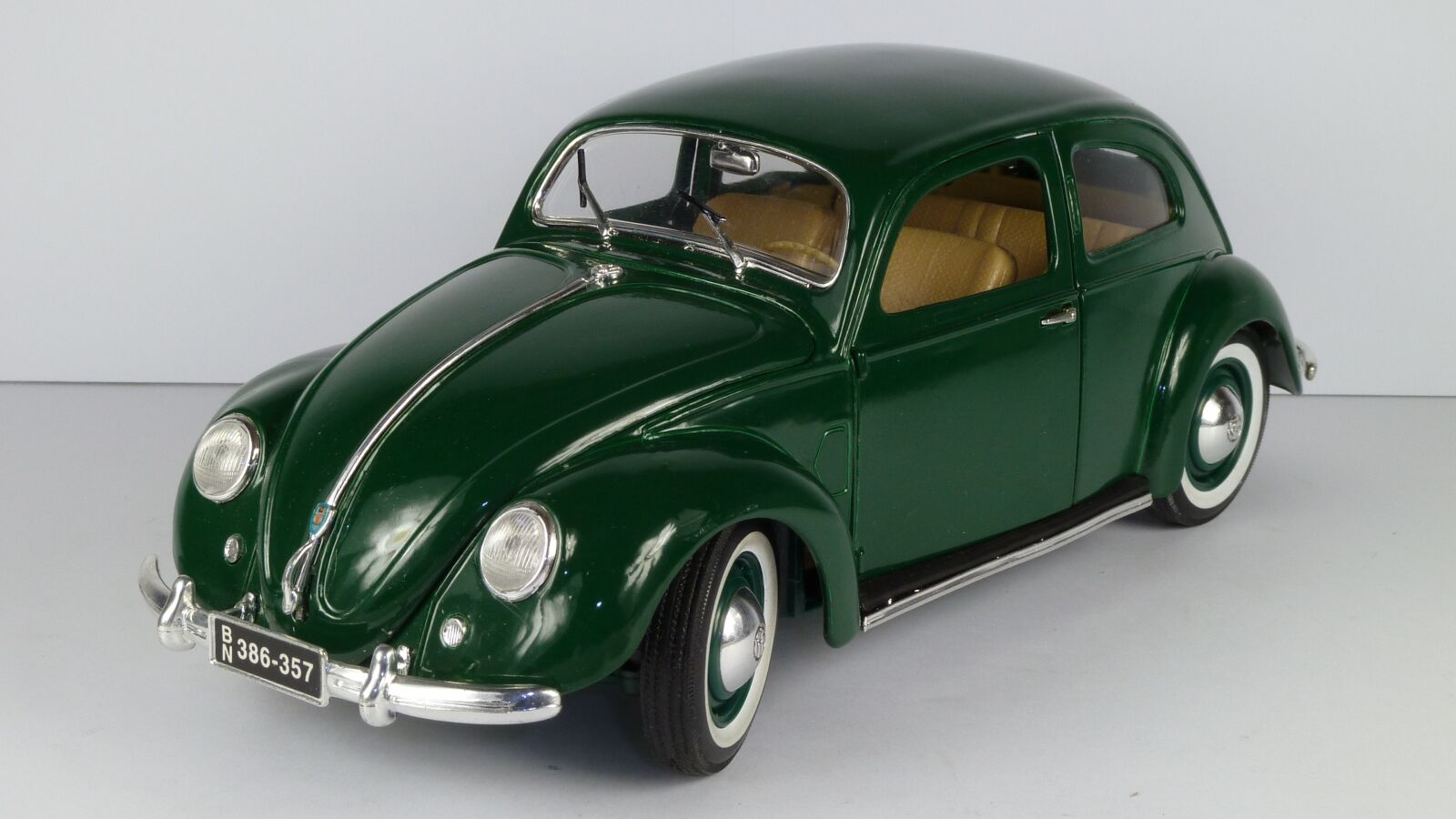 Panasonic Lumix DMC-ZS7 (Lumix DMC-TZ10) sample photo. Vw beetle, vw k photography