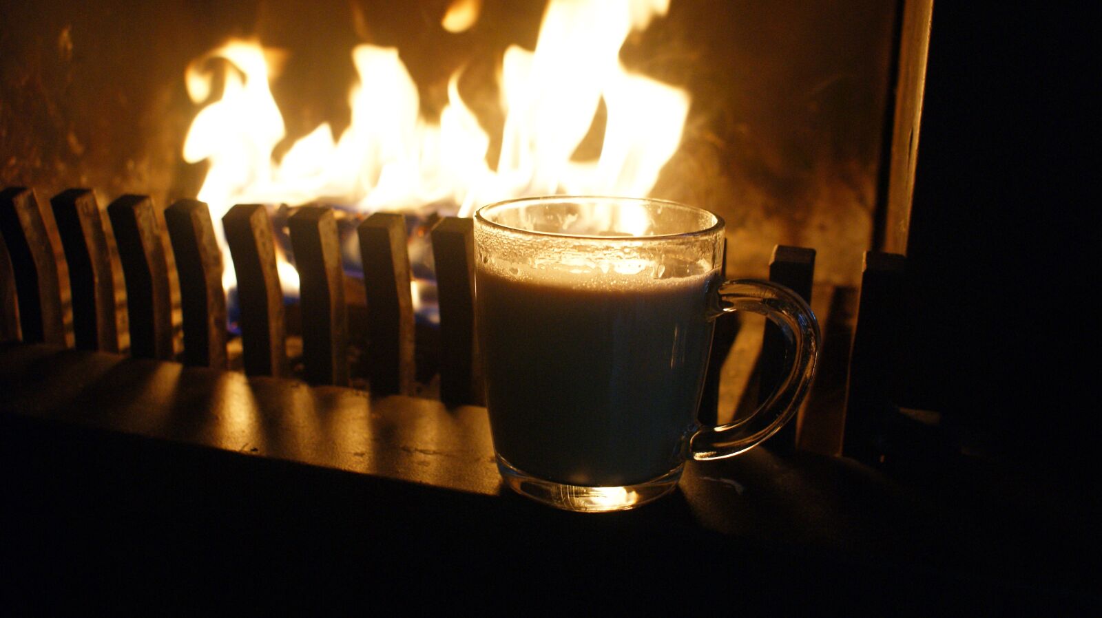 Sony Alpha DSLR-A350 sample photo. Coffee, autumn, fireplace photography