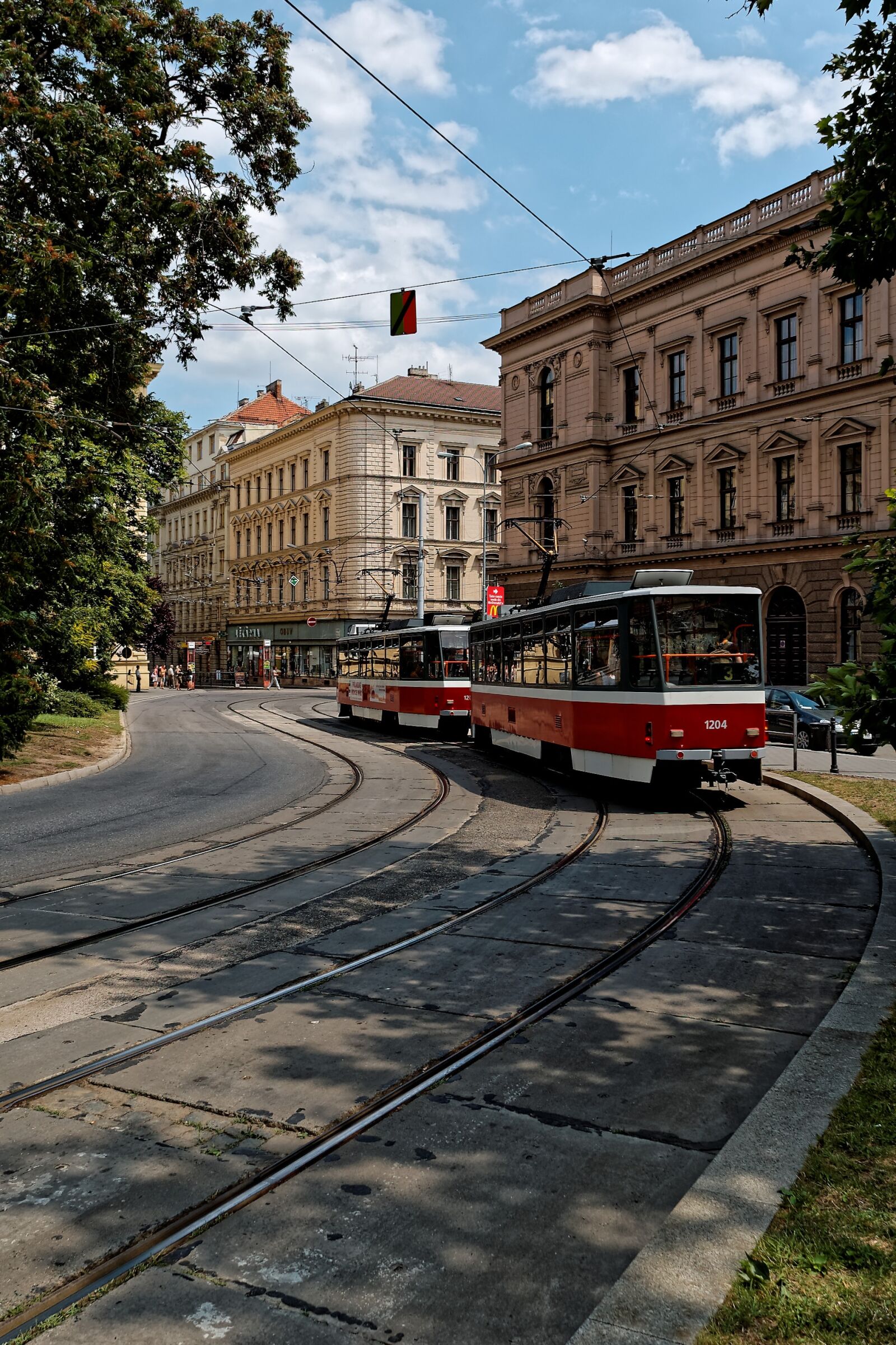 Nikon D50 sample photo. Tram, architecture, brno photography