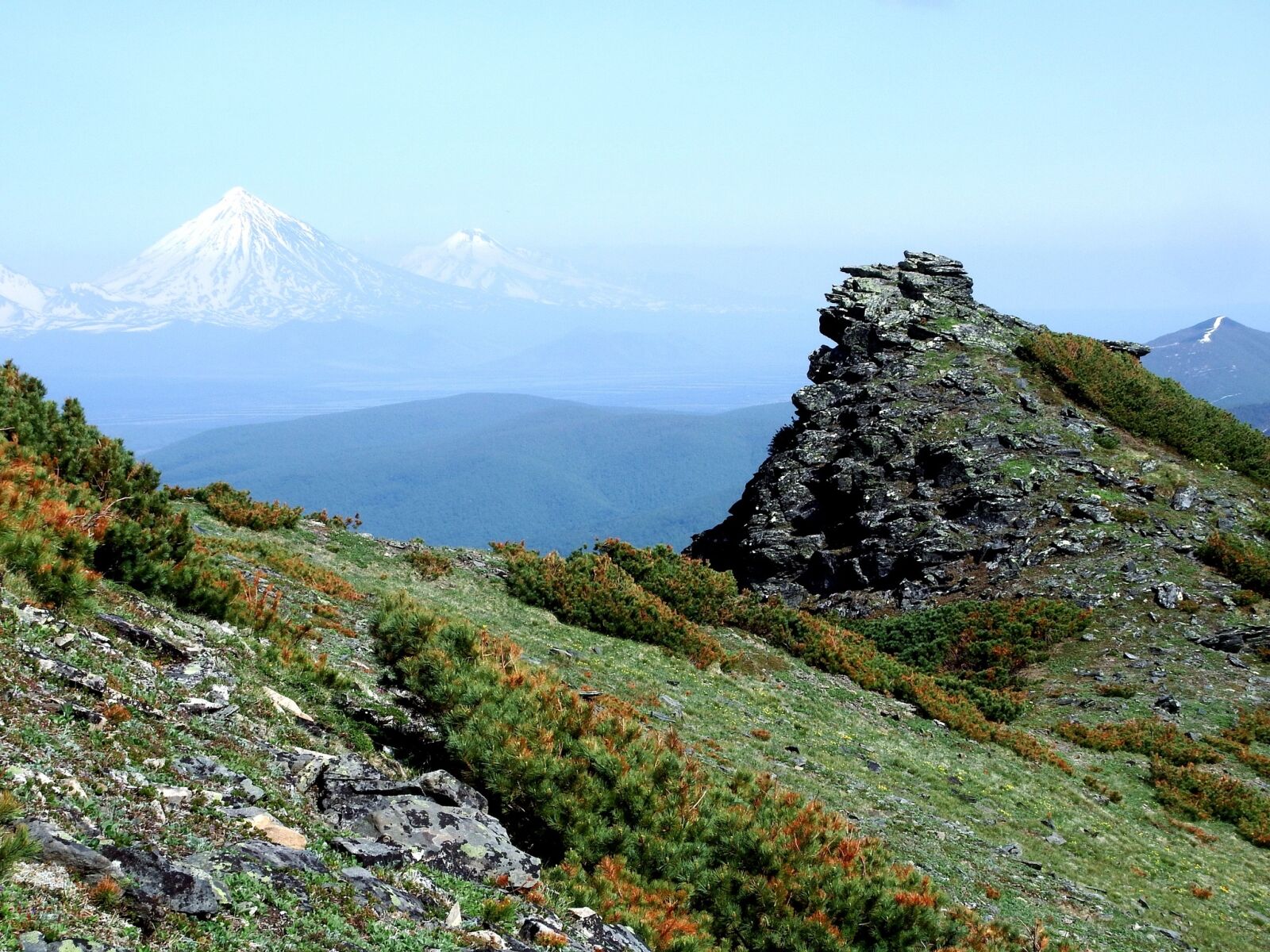 Fujifilm FinePix S1 sample photo. Mountains, ridge, climbing photography