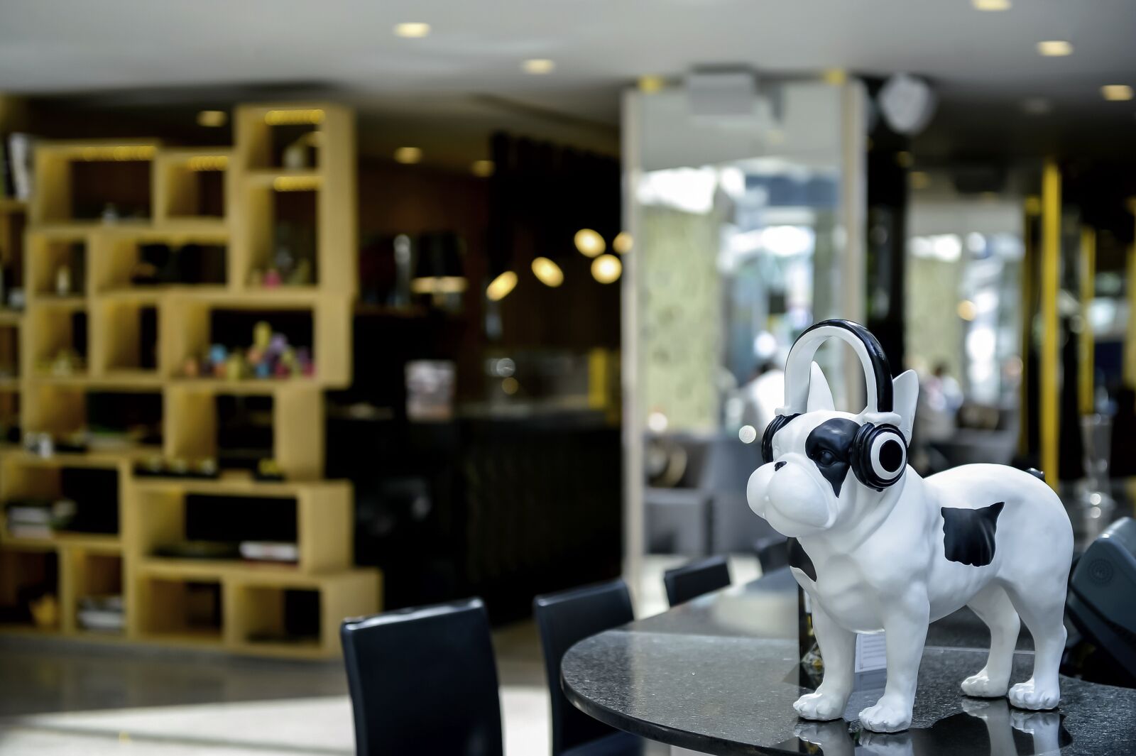 Nikon D4 sample photo. Hotel, reception, bar photography