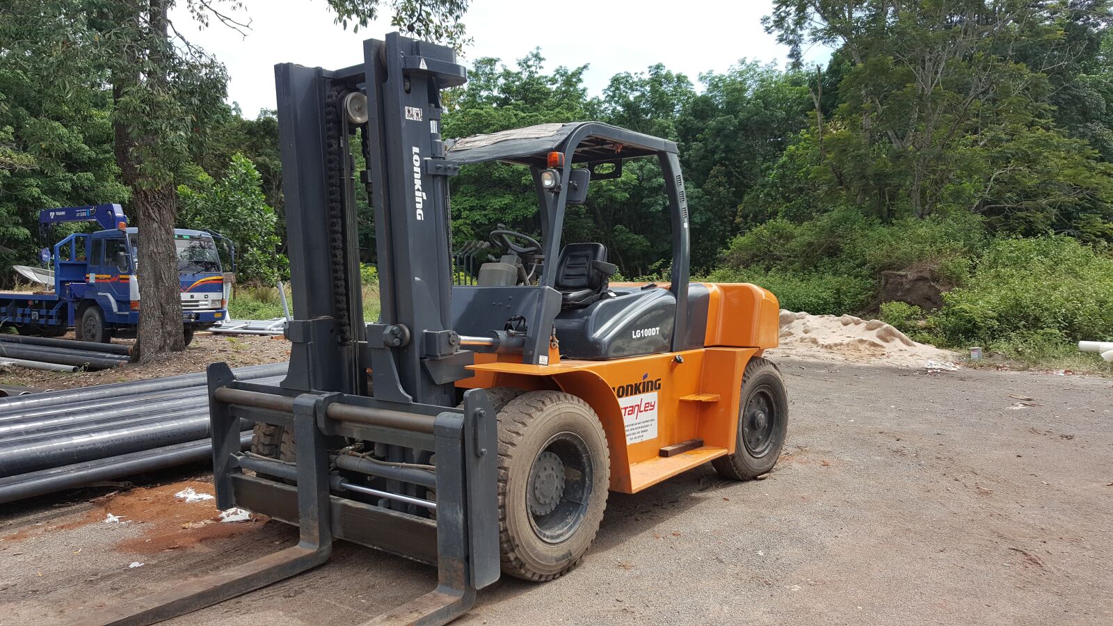 Samsung Galaxy Note5 sample photo. Forklift, industry, vehicle photography