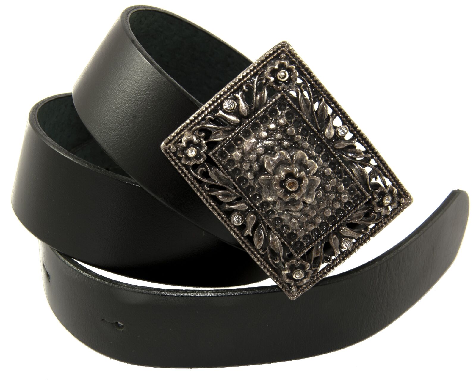 Nikon D80 sample photo. Waist belt for women photography