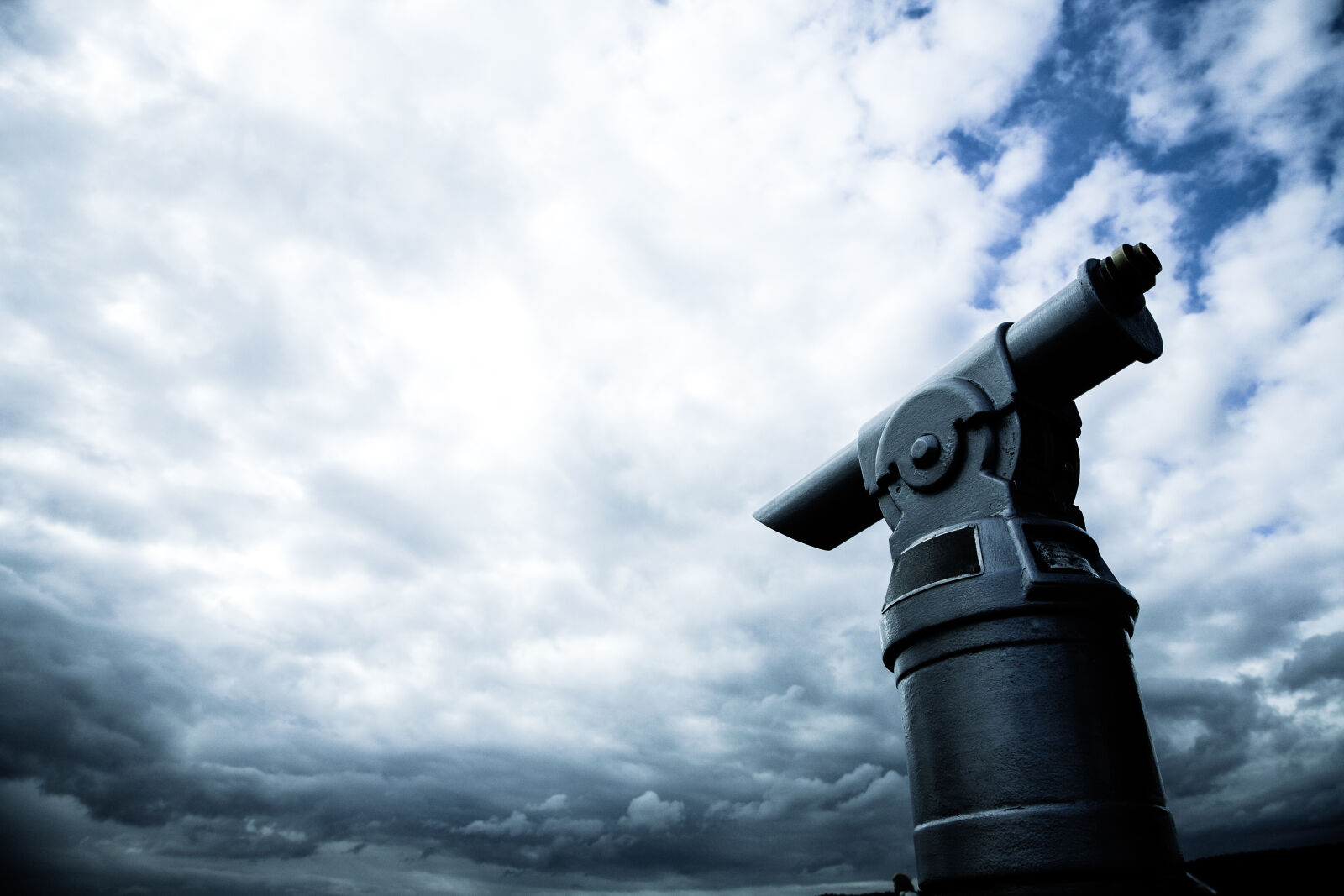 Canon EOS 5D sample photo. Sky, clouds, cloudy, binoculars photography