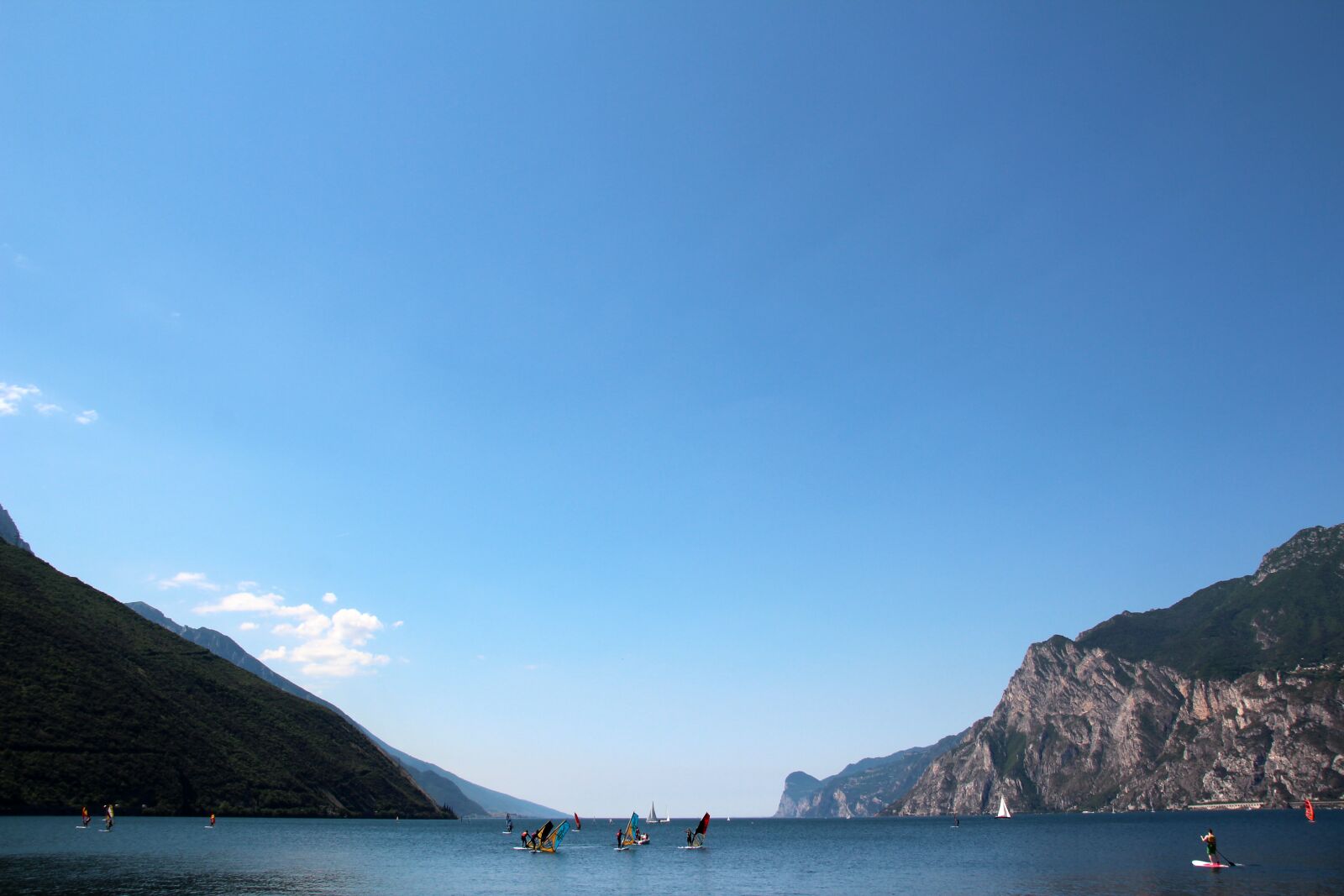 Canon EOS 600D (Rebel EOS T3i / EOS Kiss X5) sample photo. Garda, italy, lake photography