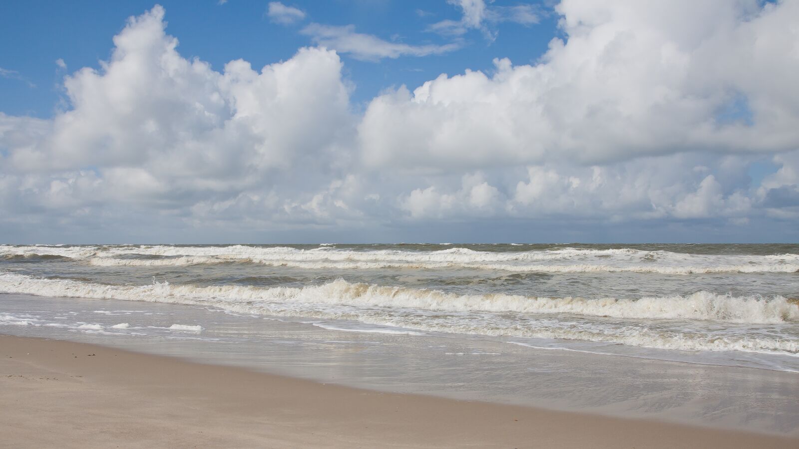 Canon EOS 50D sample photo. Wave, beach, sand photography