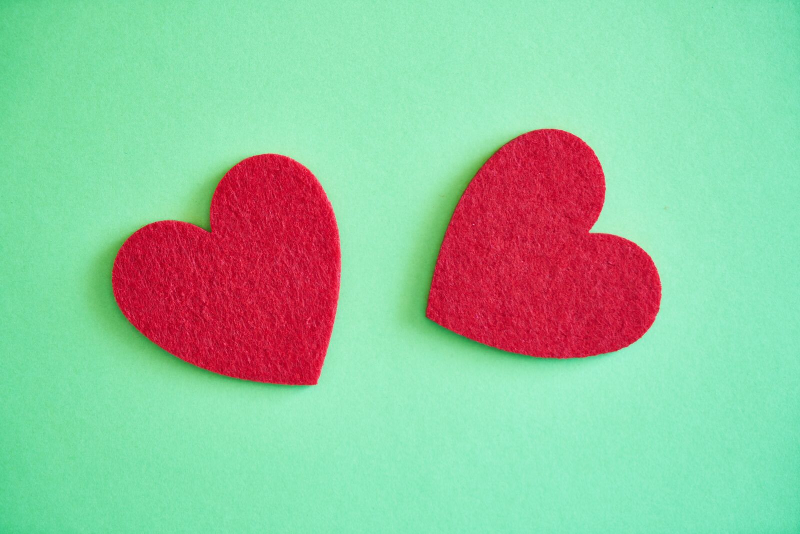 Sony a7R II sample photo. Heart, figure, page photography