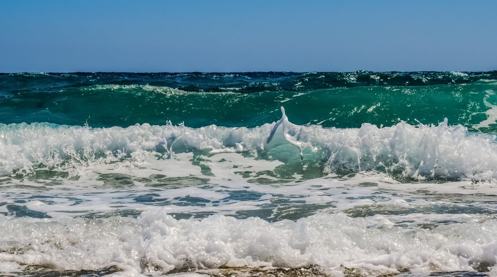 Nikon D3300 sample photo. Wave, smashing, water photography