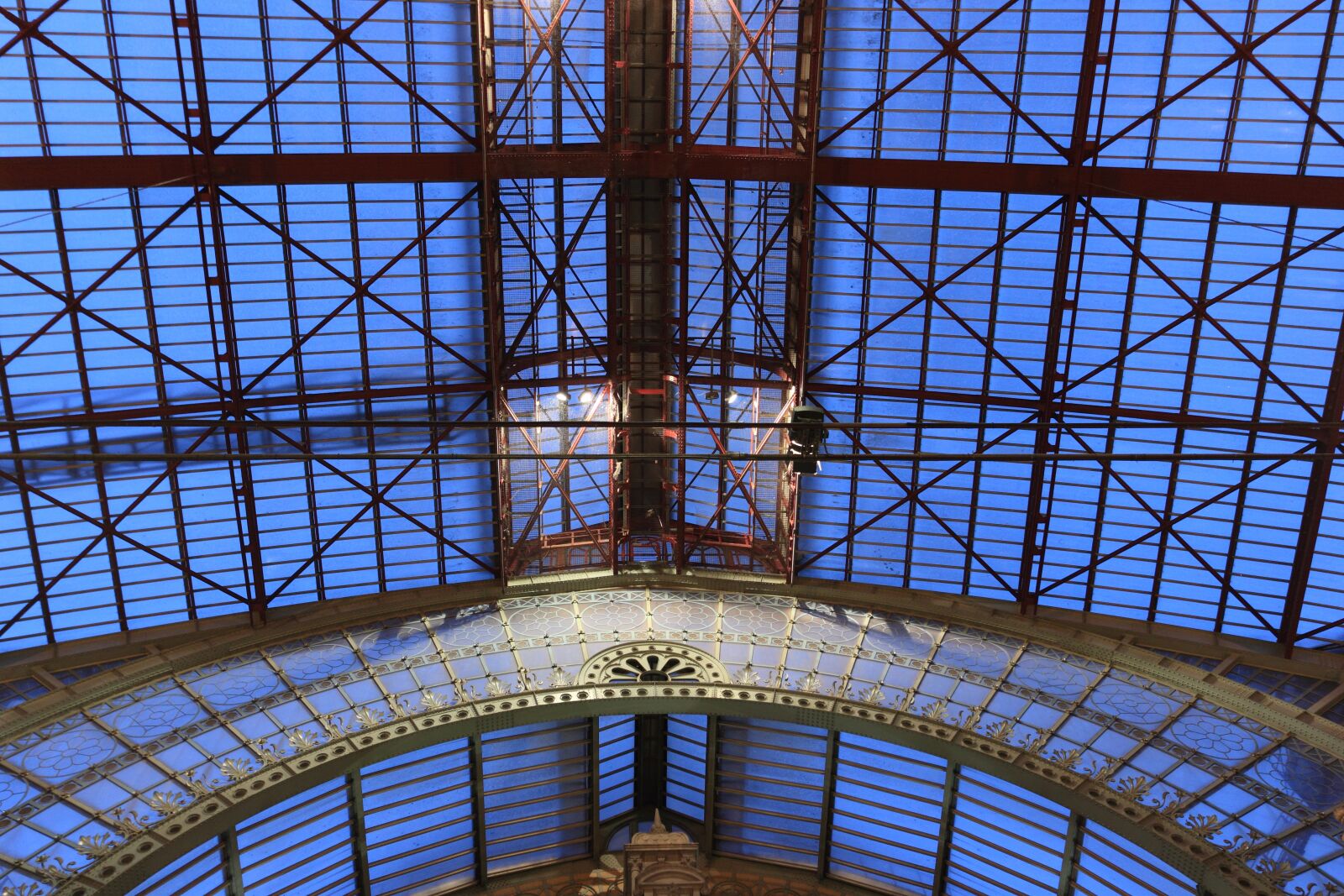 Canon EOS 550D (EOS Rebel T2i / EOS Kiss X4) sample photo. Belgium, antwerp, station photography