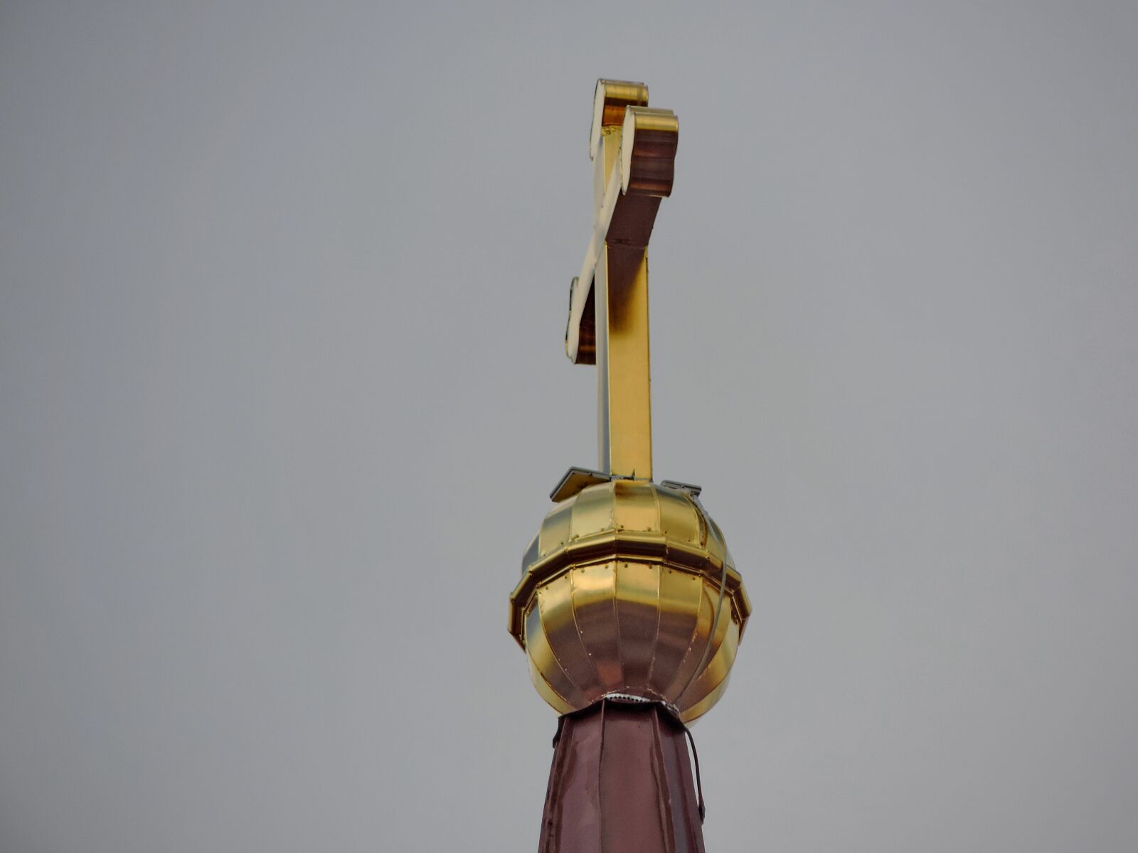 Nikon Coolpix P520 sample photo. Church tower, cross, gold photography