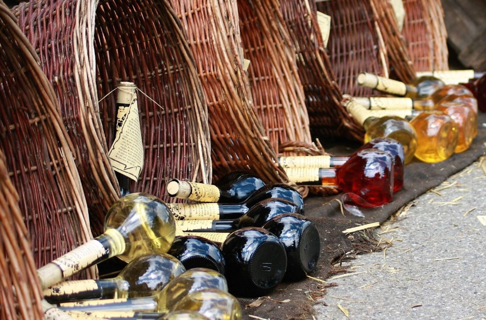 Canon EOS 40D sample photo. Bottles, wicker basket, basket photography