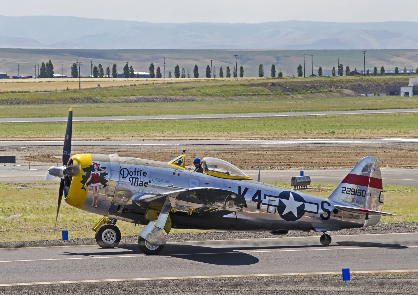 Nikon D5100 sample photo. P-47, ww2, warbird photography