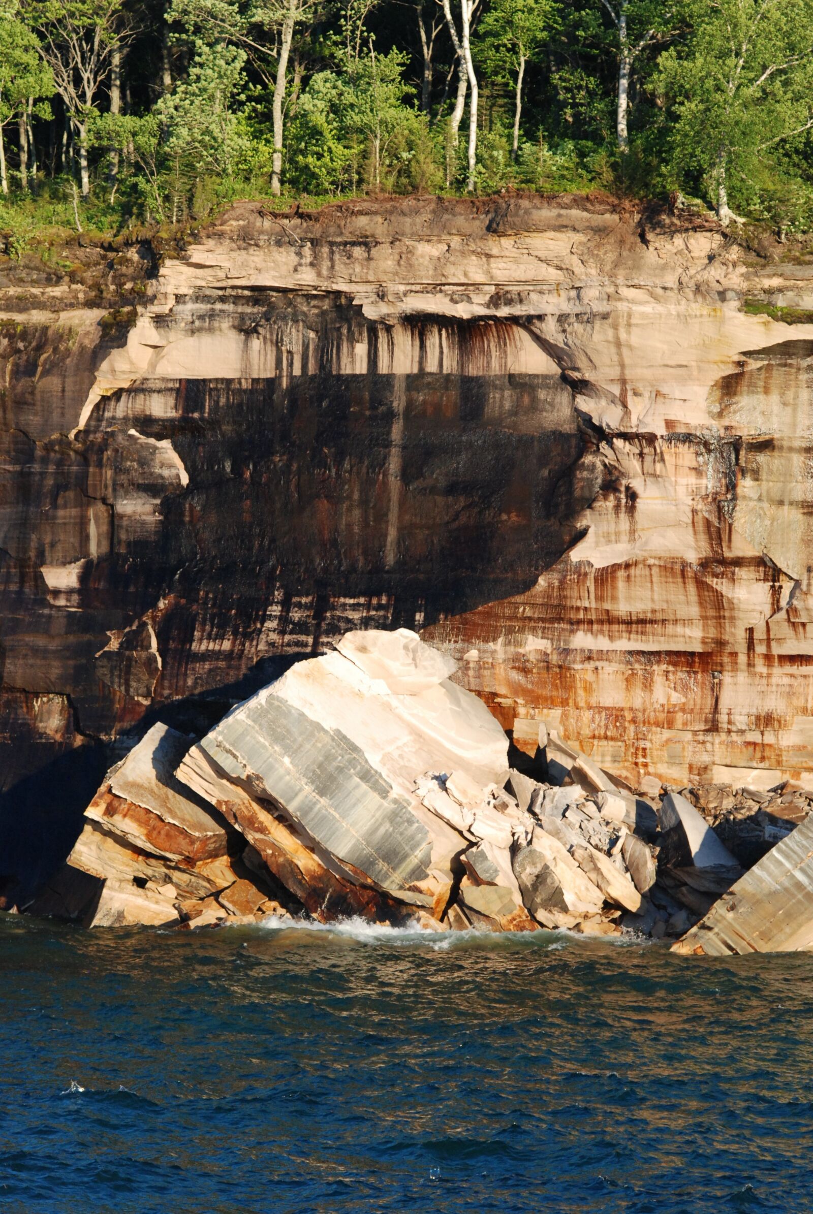 Nikon D80 sample photo. Cliff, rock, shore photography