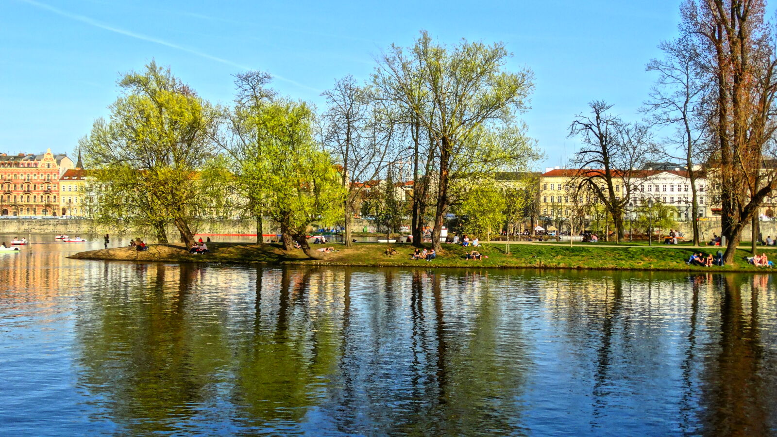 Sony Cyber-shot DSC-HX300 sample photo. Vltava photography
