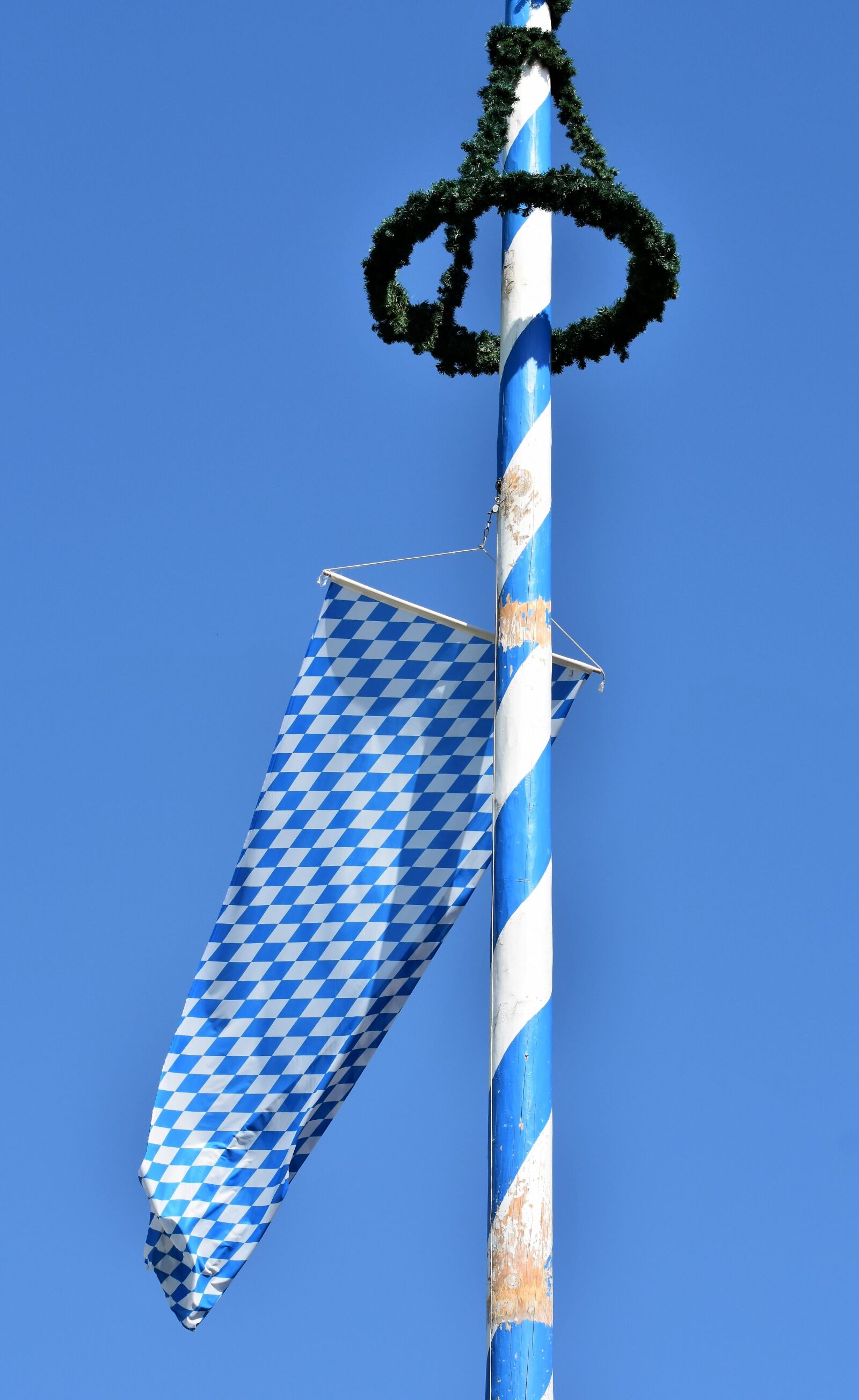 Nikon D7200 sample photo. Maypole, flag, bavaria photography