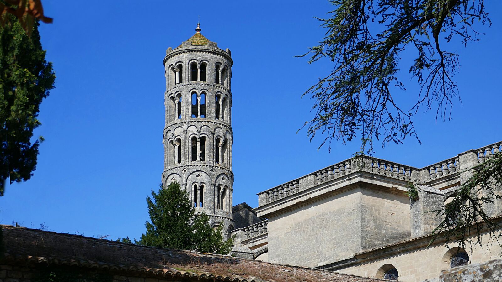 Panasonic Lumix DMC-ZS100 (Lumix DMC-TZ100) sample photo. Fenestrelle tower, romanesque, saint-th photography