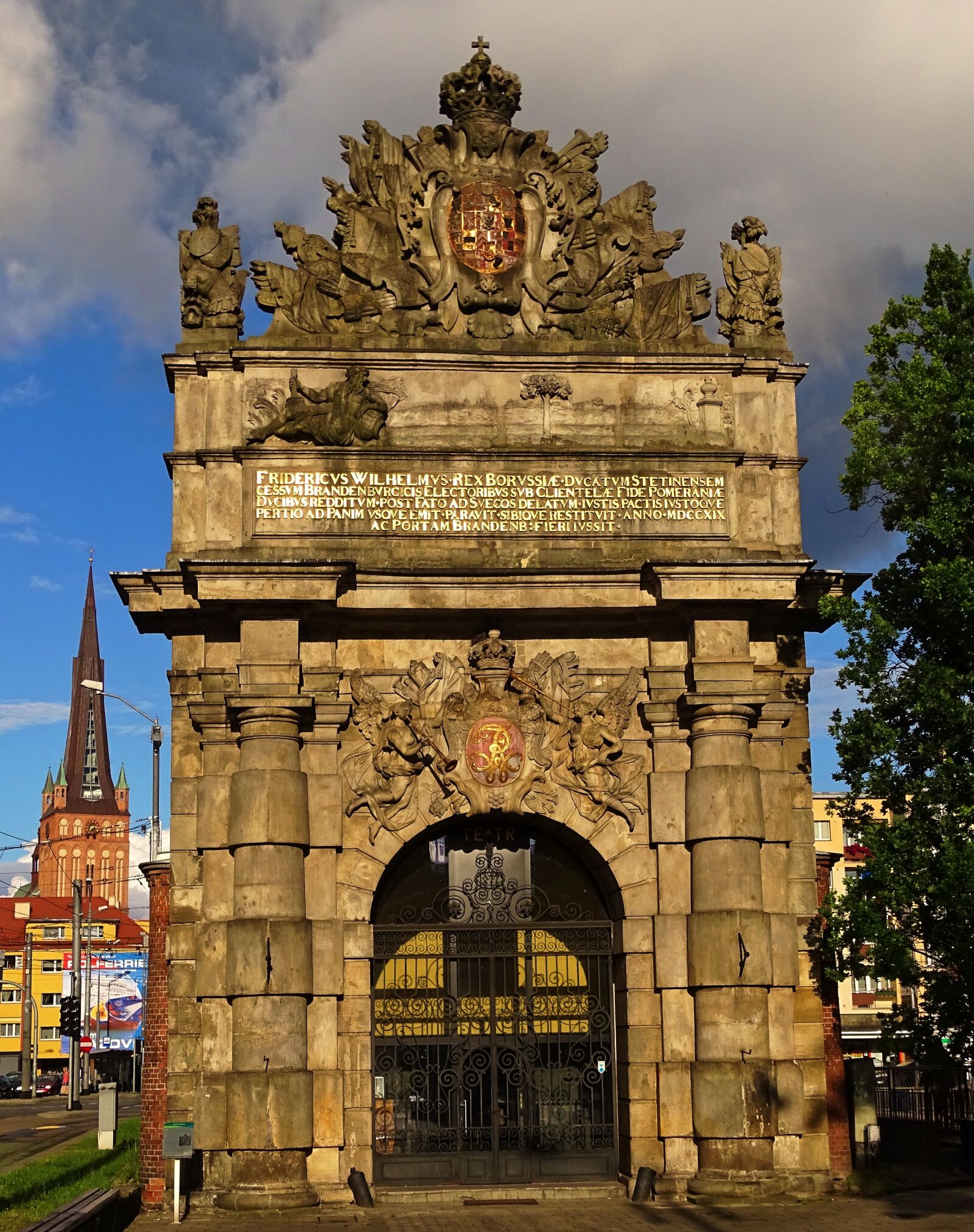 Sony Cyber-shot DSC-HX400V sample photo. Poland, stettin, berliner tor photography