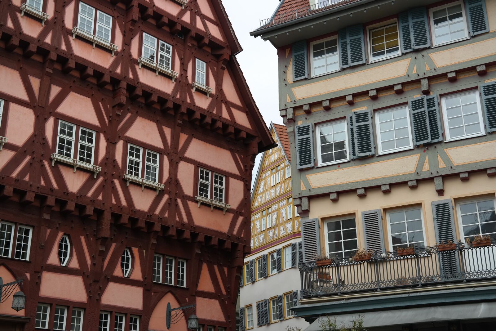 Samsung NX300 sample photo. Fachwerkh user, esslingen, historic photography