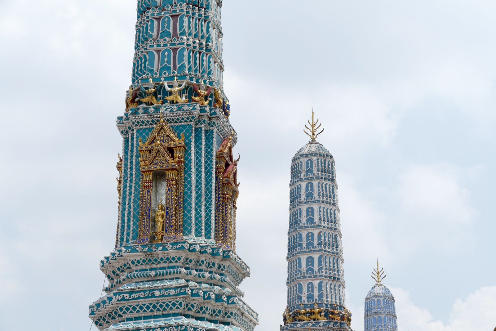 Panasonic Lumix DMC-FZ1000 sample photo. Stupa, grand palace, bangkok photography