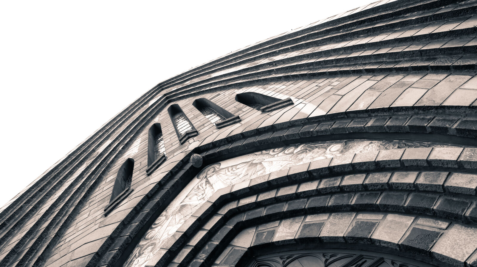 Sony Alpha NEX-3 + Sony E 18-55mm F3.5-5.6 OSS sample photo. Architecture, cathedral, church, medieval photography
