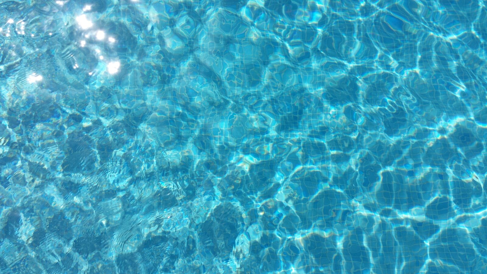 Samsung Galaxy S4 sample photo. Water, pool, blue photography