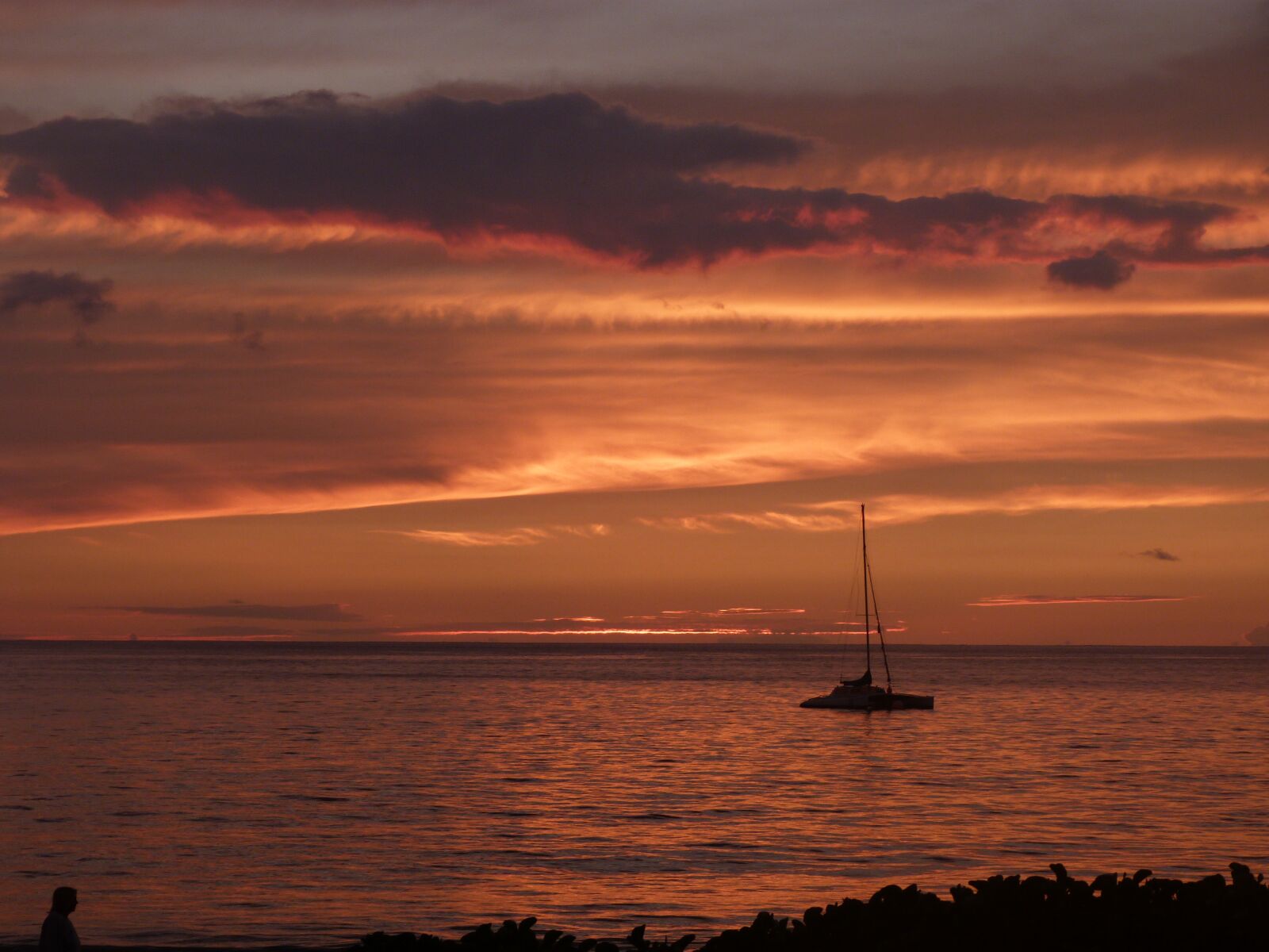 Panasonic Lumix DMC-FZ40 (Lumix DMC-FZ45) sample photo. Maui, sailboat, sunset photography