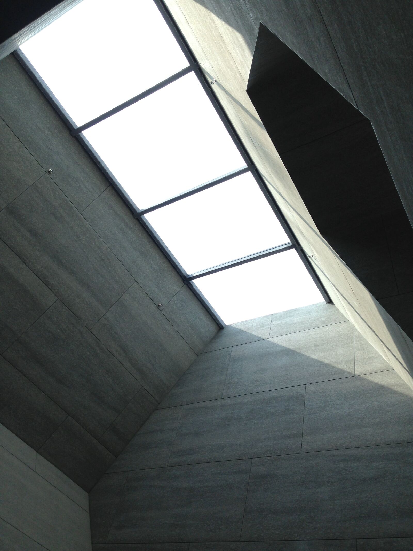 Apple iPhone 5 sample photo. Shenzhen, china art museum photography