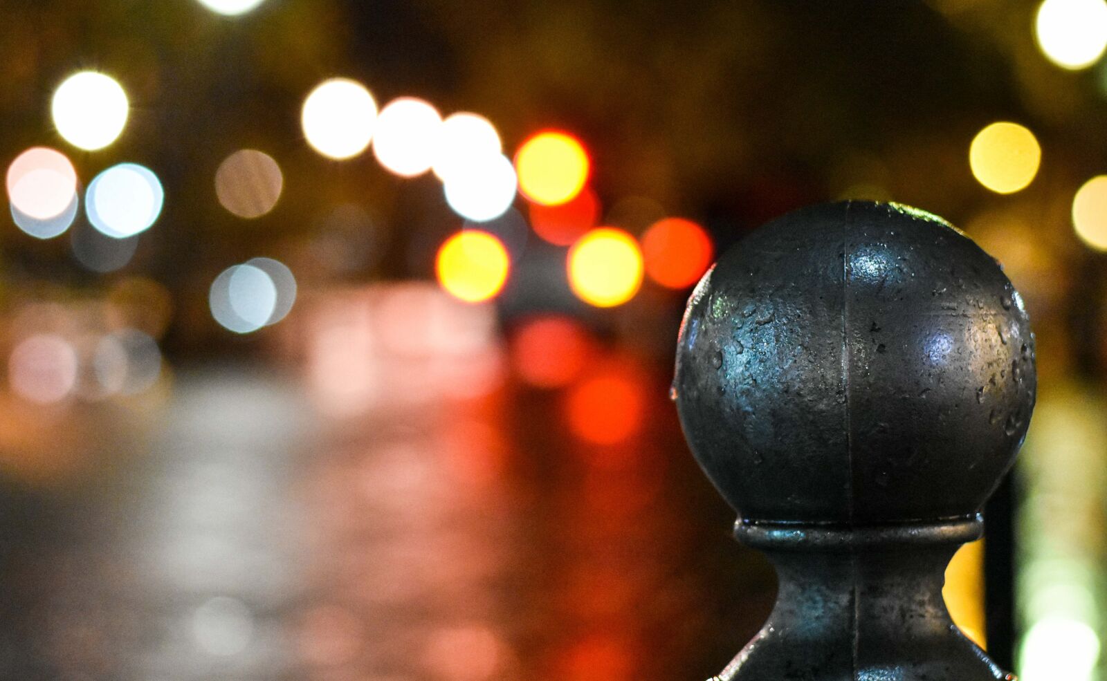 Nikon D3400 sample photo. Bright, color, illuminated photography