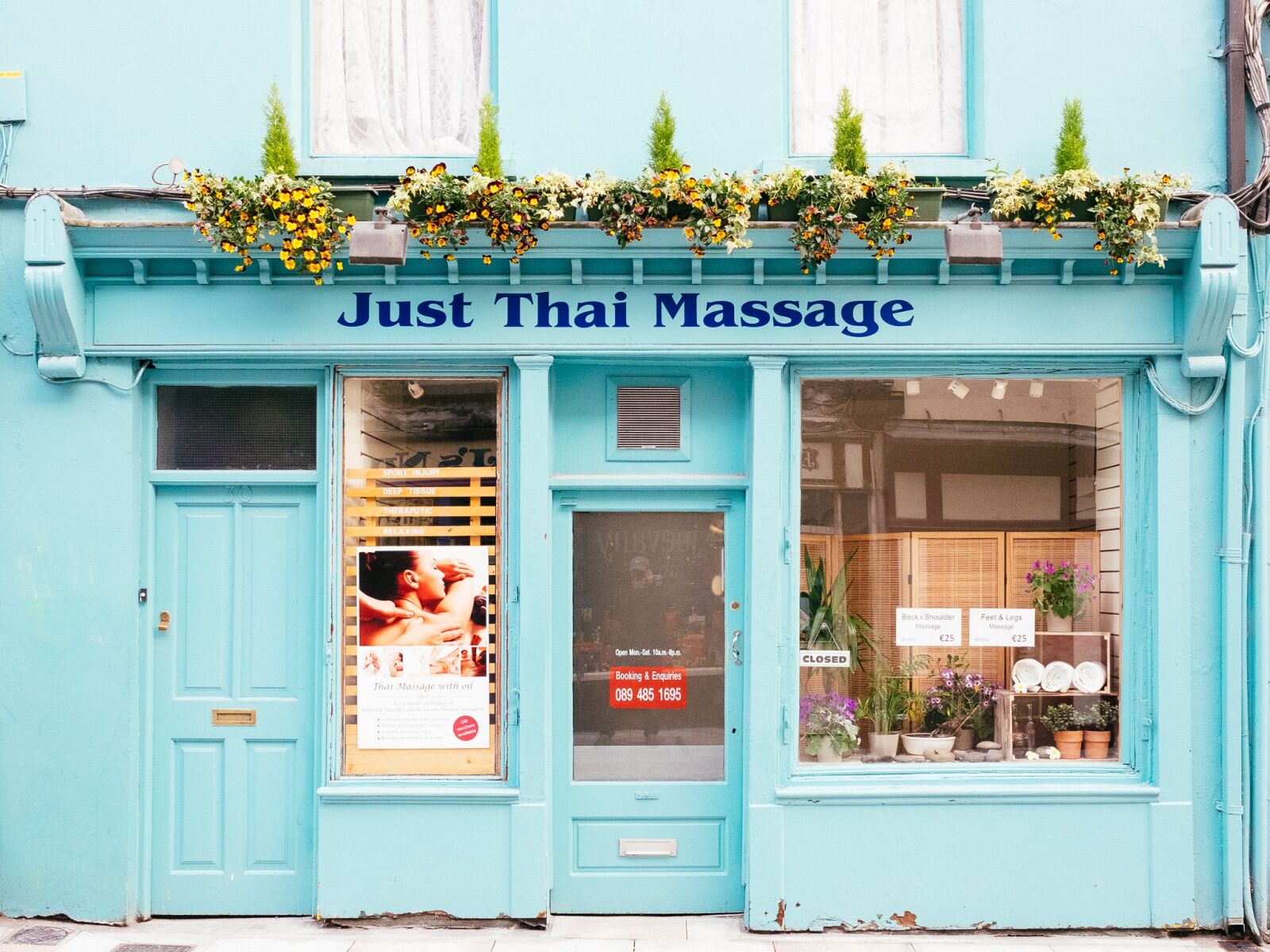 Fujifilm XF 23mm F1.4 R sample photo. Thai massage, massage, wellness photography
