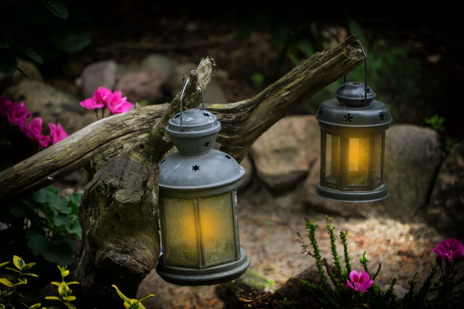 Sony a6000 sample photo. Lanterns, light, lamp photography