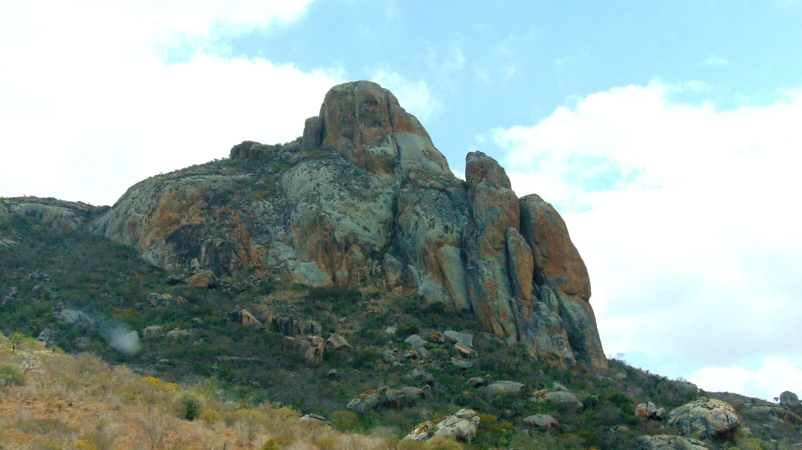 Sony Cyber-shot DSC-H300 sample photo. Stone, landscape, nature photography