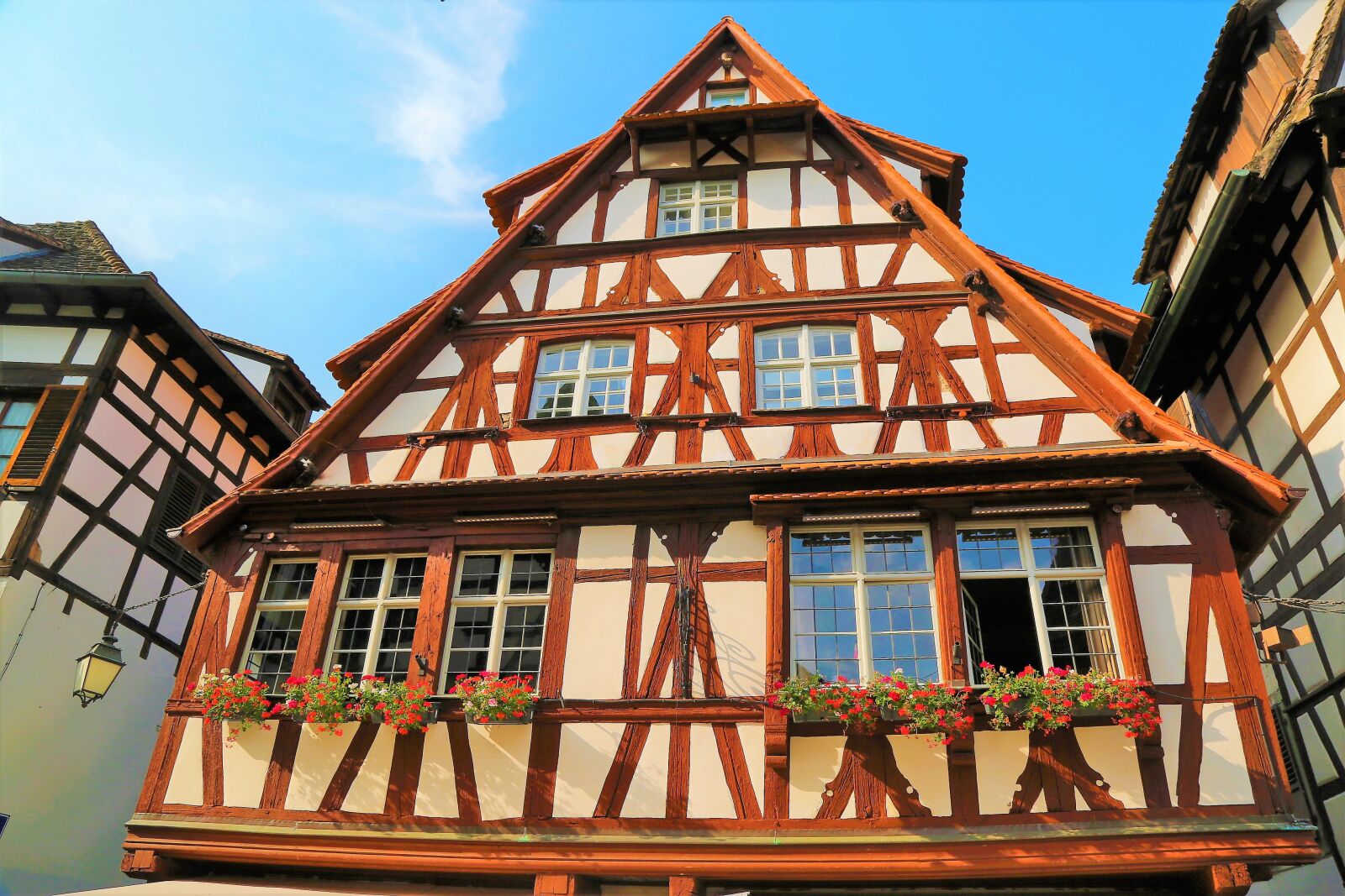 Canon EF 24-105mm F4L IS USM sample photo. Architecture, building, home photography