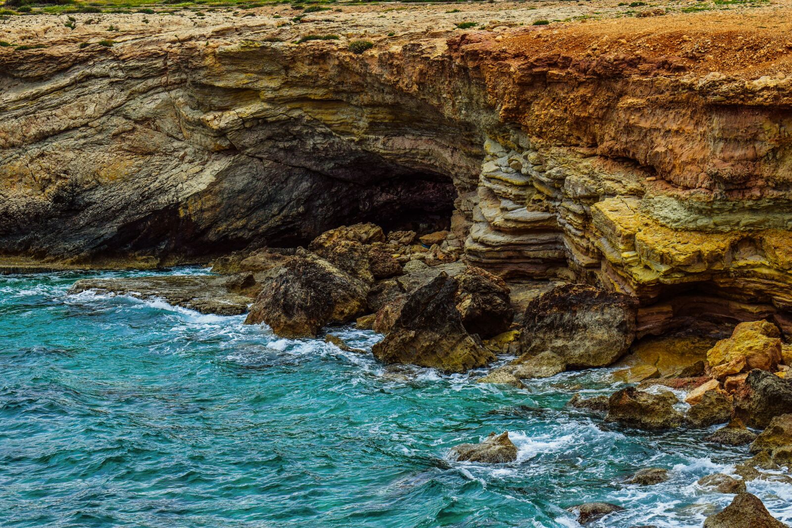 Nikon D3300 sample photo. Cliff, rocky coast, sea photography