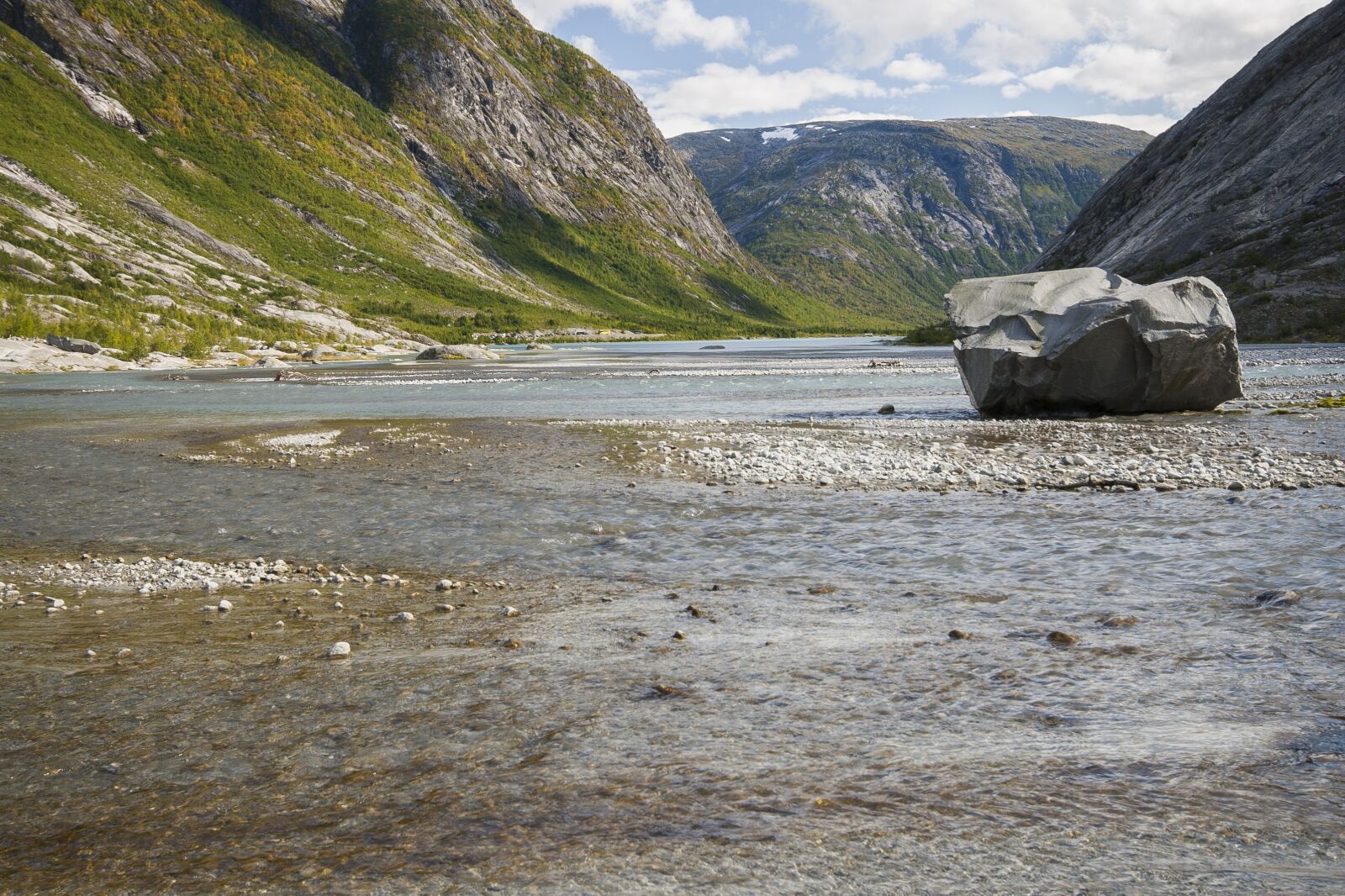 Canon EOS 400D (EOS Digital Rebel XTi / EOS Kiss Digital X) sample photo. Norway, landscape, glacier river photography