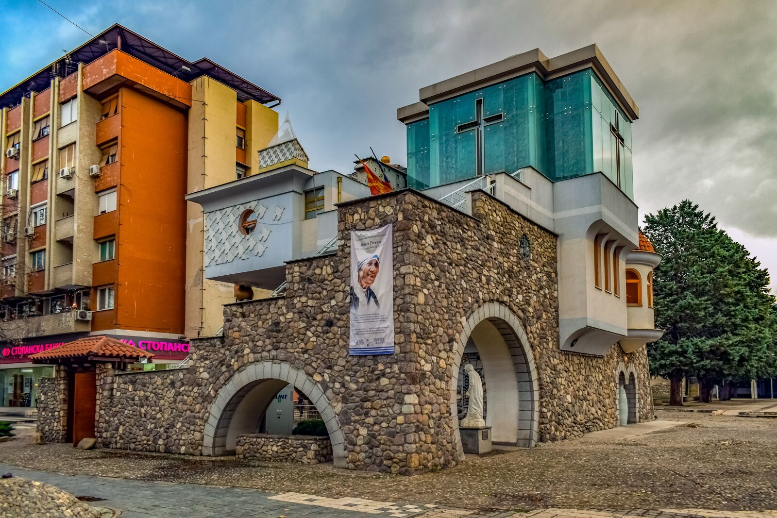 Nikon D3300 sample photo. Mother teresa museum, skopje photography