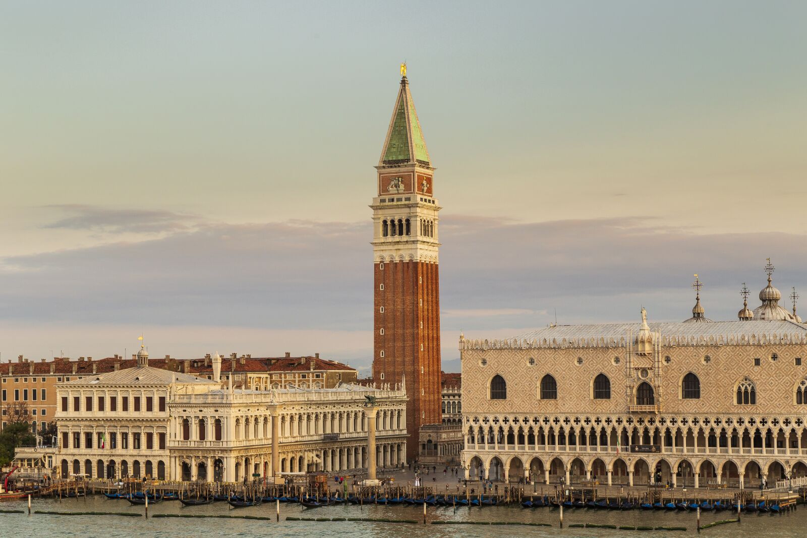 Canon EOS 6D + Canon EF 24-105mm F4L IS USM sample photo. Doges palace, italy, ponte photography