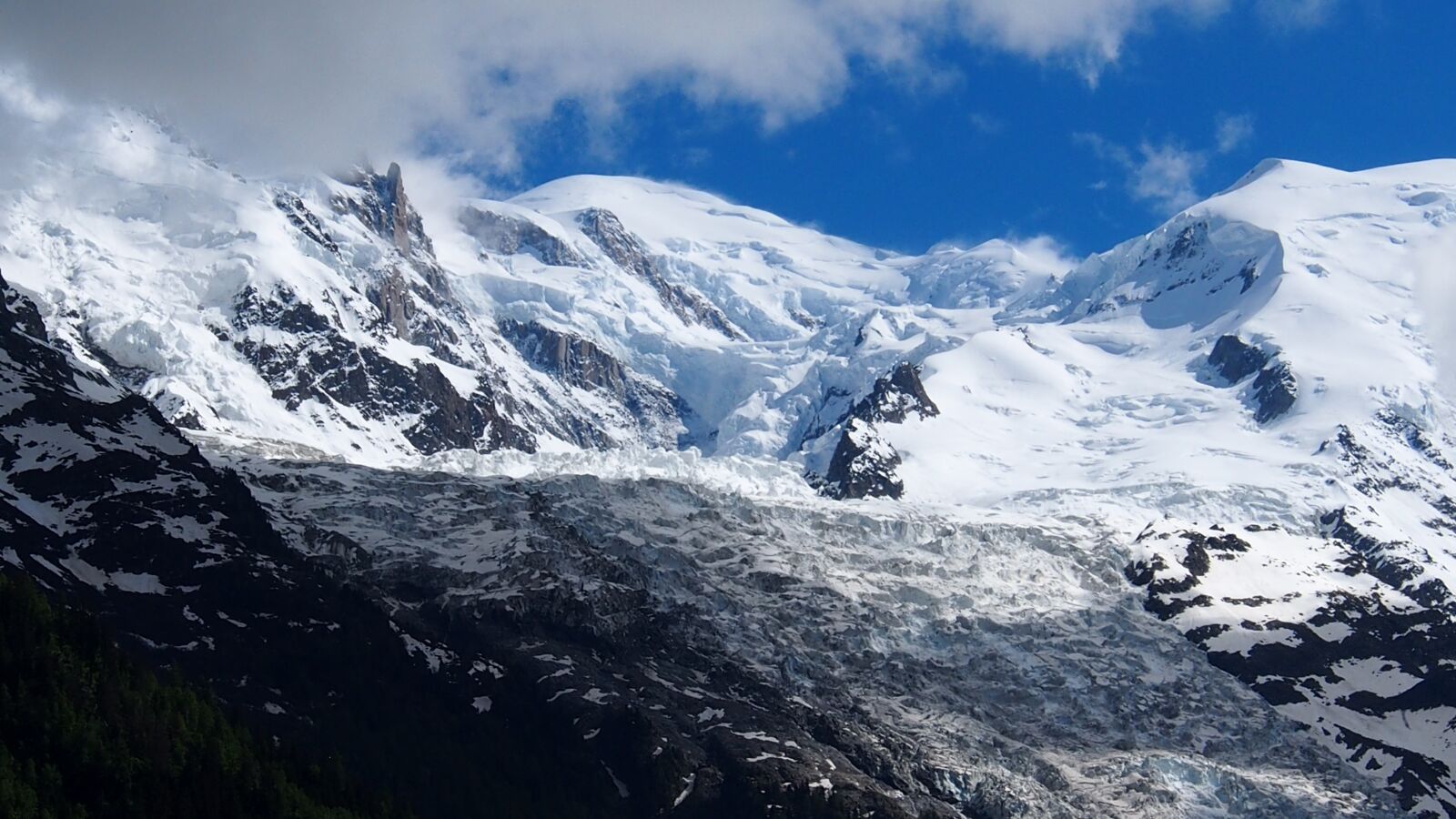 Olympus OM-D E-M5 sample photo. Chamonix, france, landscape photography