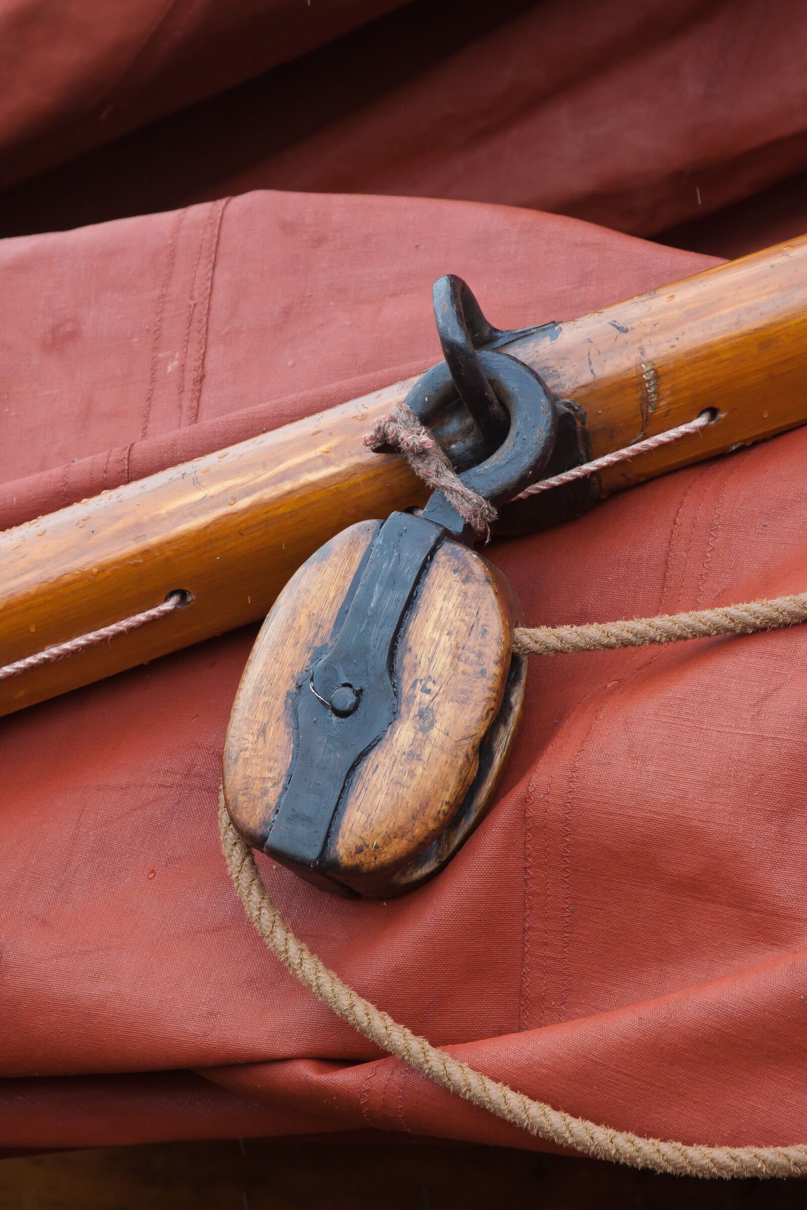 Canon EOS 50D + Canon EF 24-105mm F4L IS USM sample photo. Ship, disk boot, sail photography