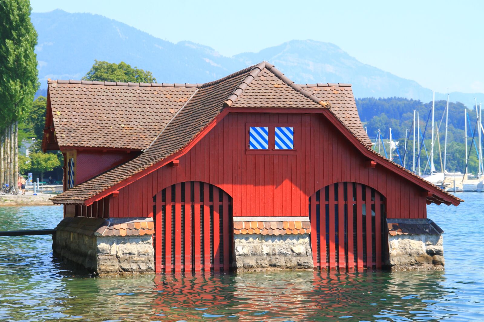 Canon EOS 1100D (EOS Rebel T3 / EOS Kiss X50) sample photo. Switzerland, lucerne, water photography