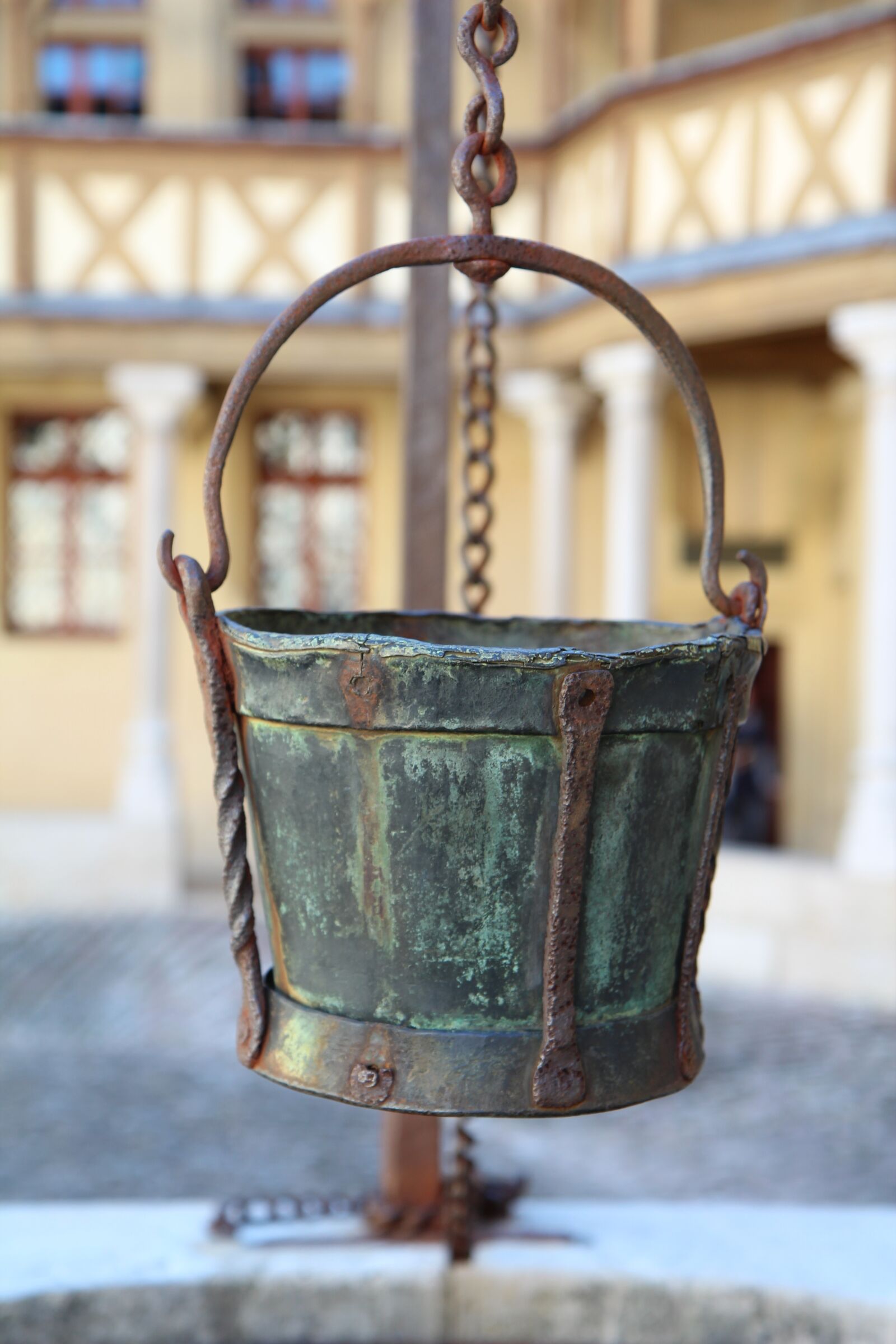 Canon EOS 600D (Rebel EOS T3i / EOS Kiss X5) sample photo. Beaune, the hospices de photography