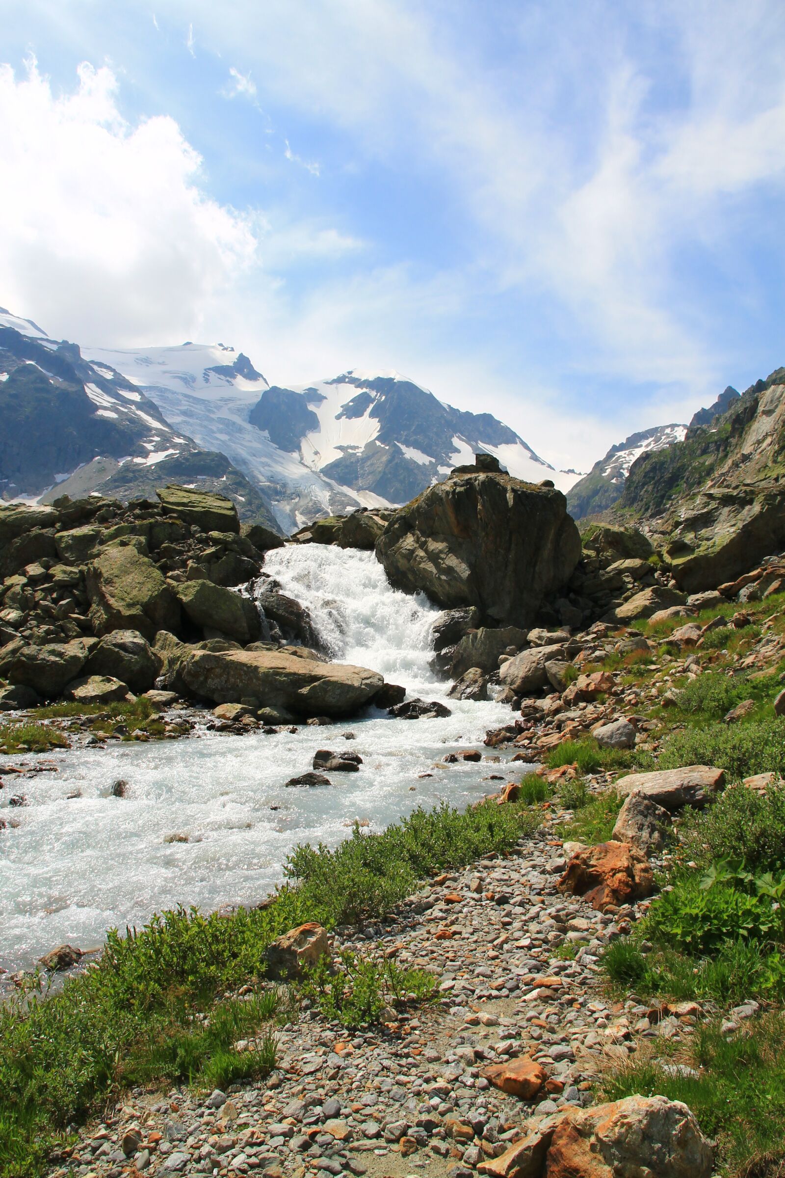 Canon EOS 1100D (EOS Rebel T3 / EOS Kiss X50) sample photo. Susten, switzerland, mountains photography