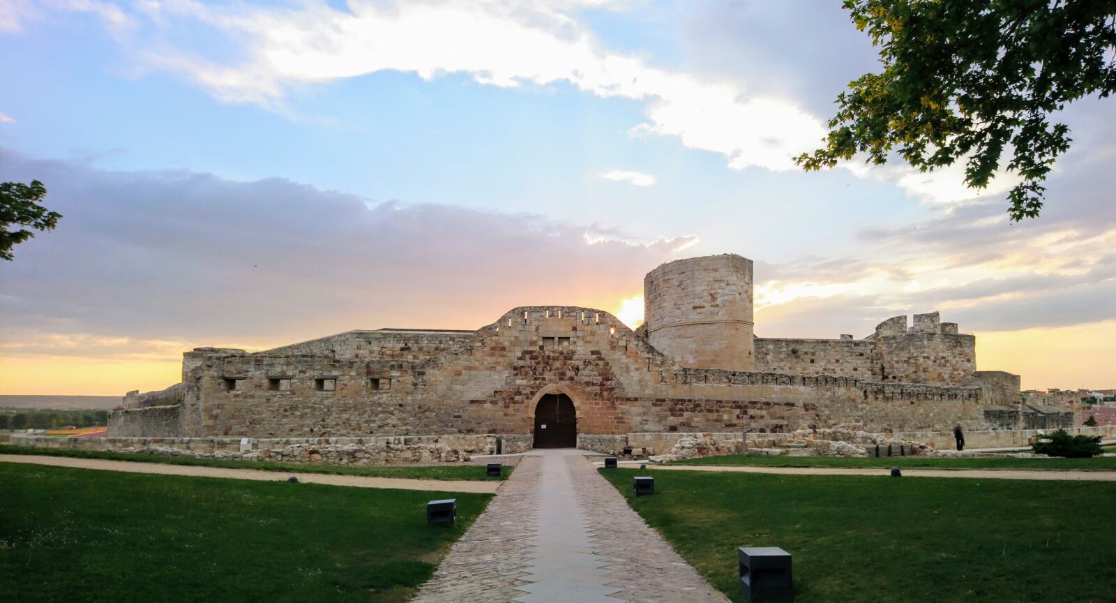 Sony Xperia X sample photo. Zamora, spain, castle photography