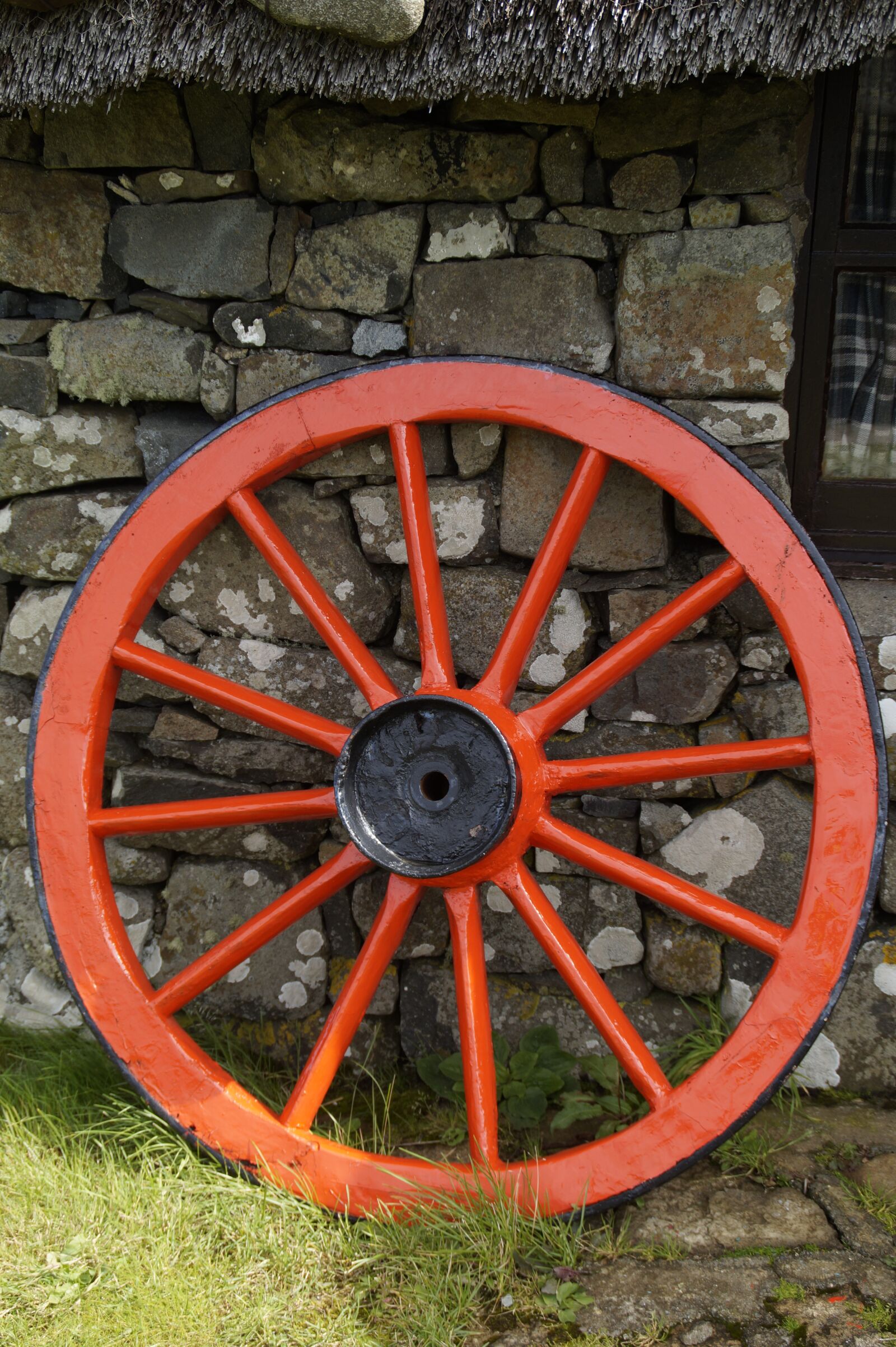 Sony SLT-A58 sample photo. Wagon wheel, carriage wheel photography