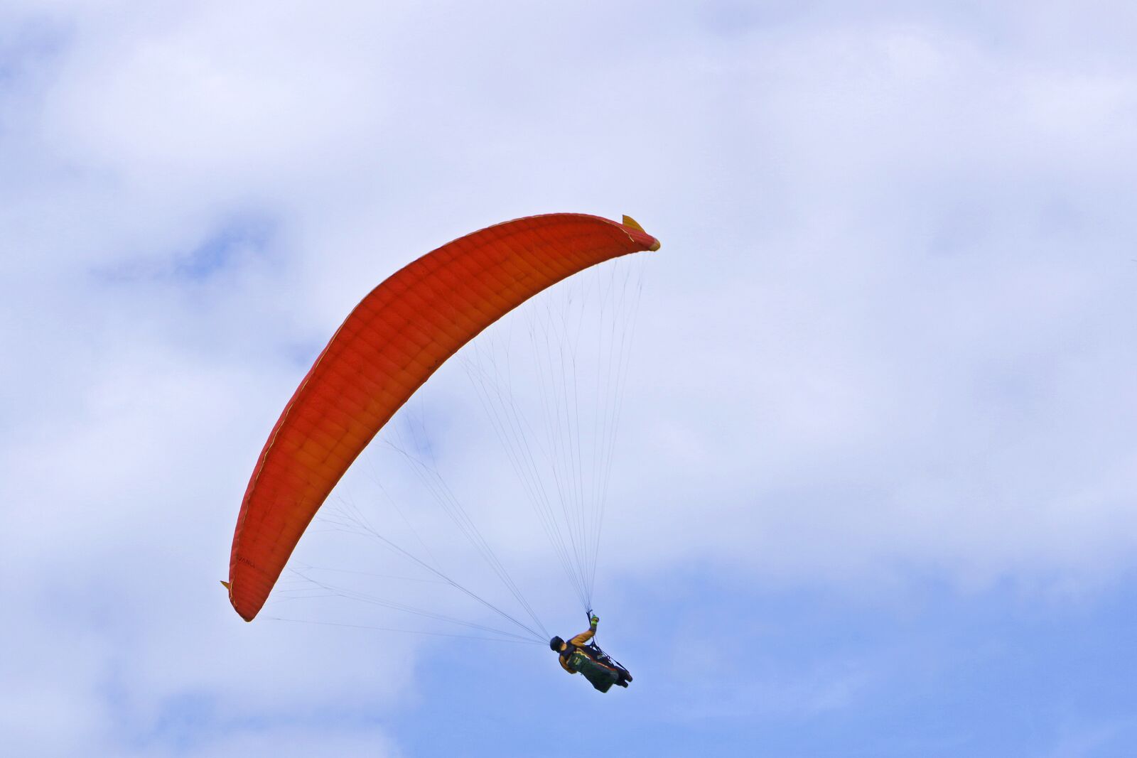 Canon EOS 7D Mark II sample photo. Flying, parachute, hang glider photography
