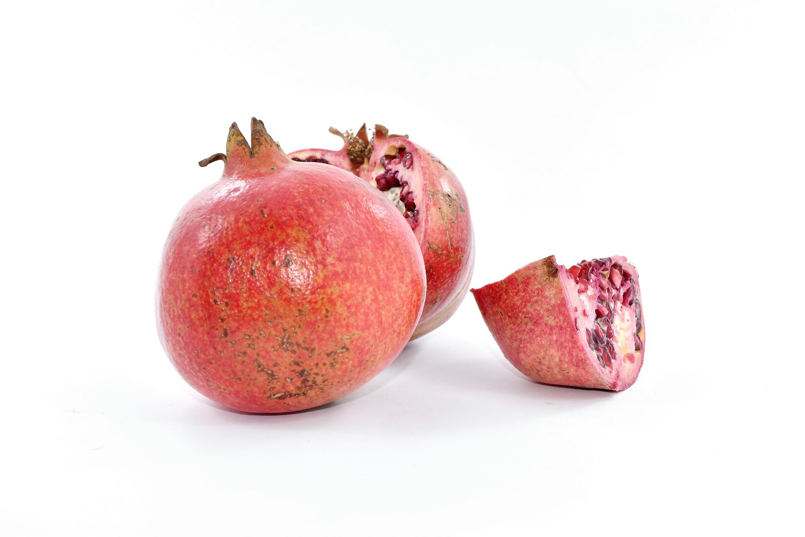 Nikon D5500 sample photo. Pomegranate, produce, fruit, diet photography