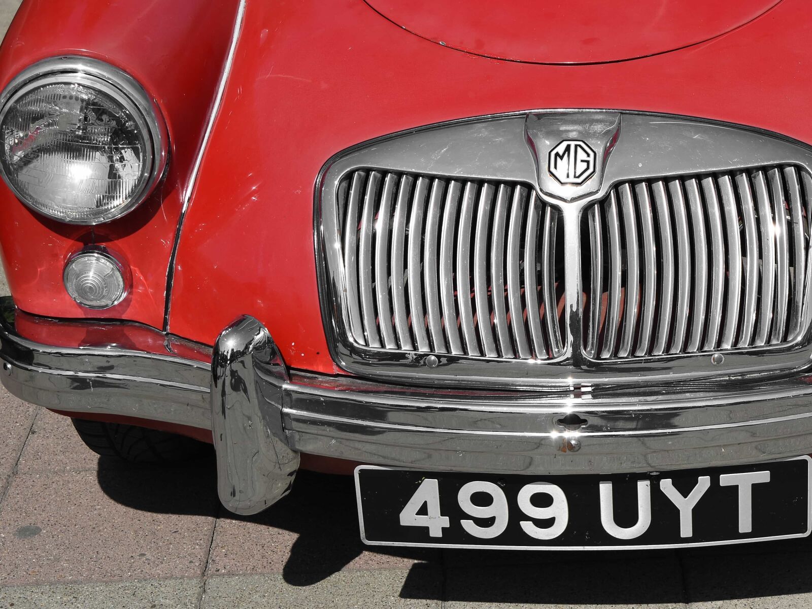 Nikon D5500 sample photo. Chrome, car, vehicle, headlight photography