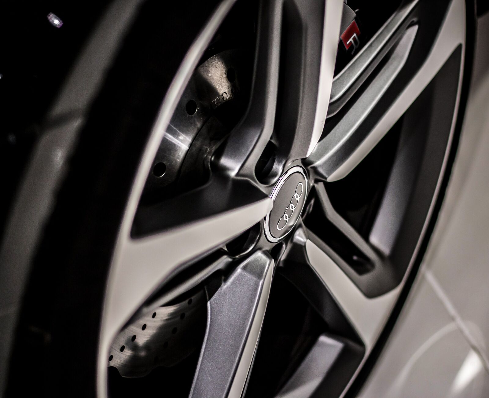 Canon EOS 70D + Canon EF 50mm F1.4 USM sample photo. Audi rs7, audi, rs7 photography