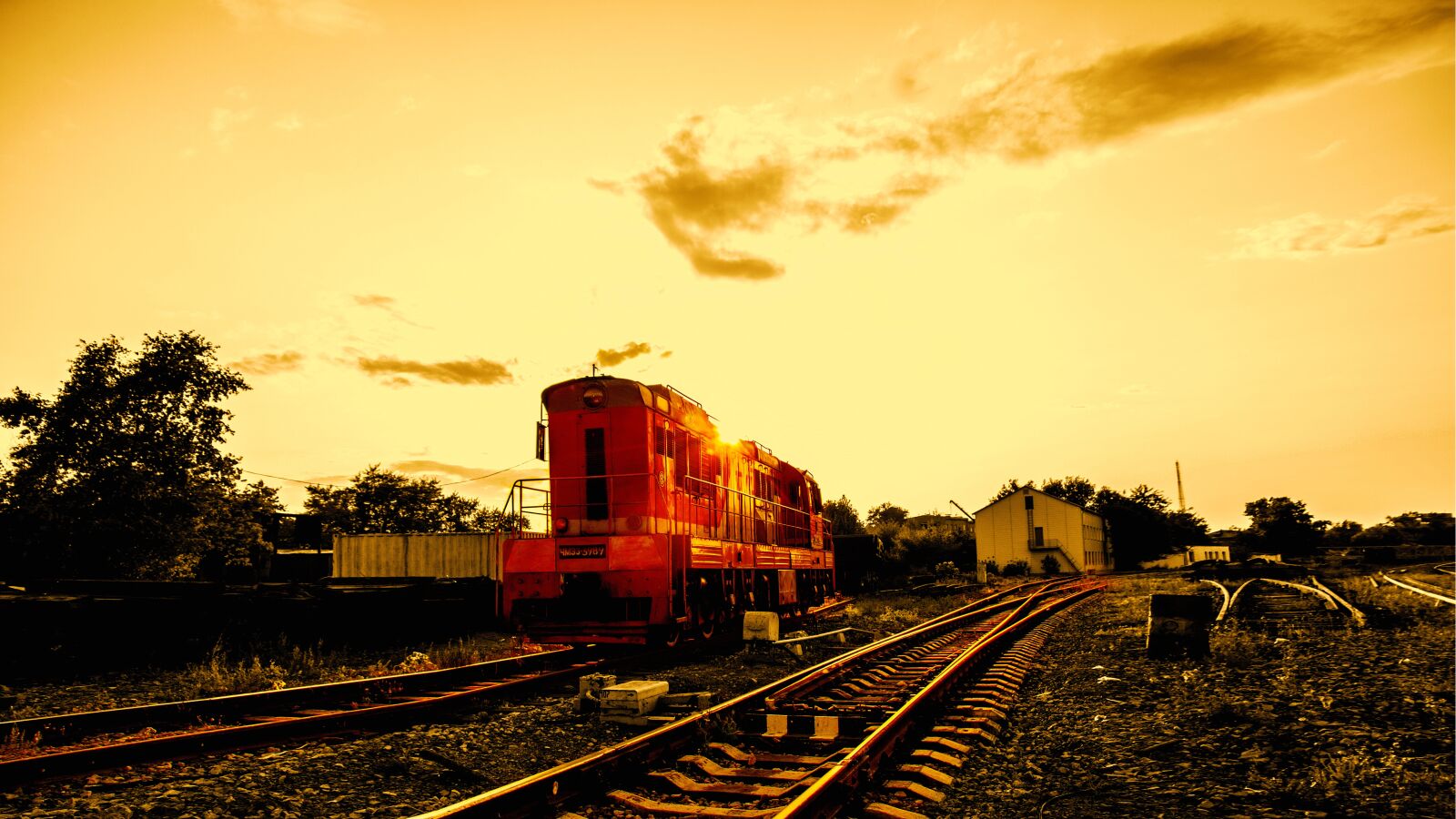Canon EOS 60D sample photo. Steam locomotive, composition, railway photography